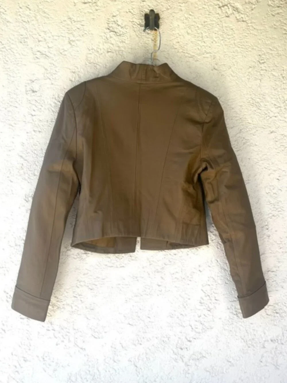 Taupe Lambskin Cropped Jacket – new with tags - Picture 3 of 9